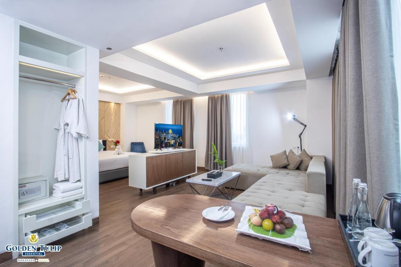 Golden Tulip Essential Makassar Hotell Exteriör bild